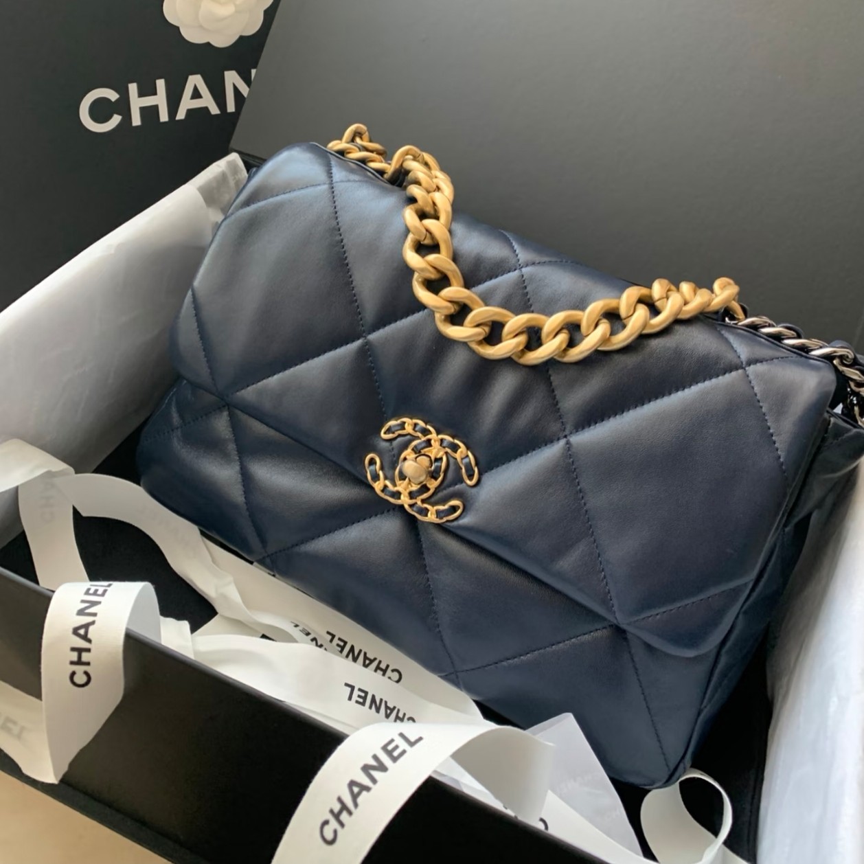 99新 Chanel/香奈儿 包展专属 Chanel香奈儿蓝金19bag 