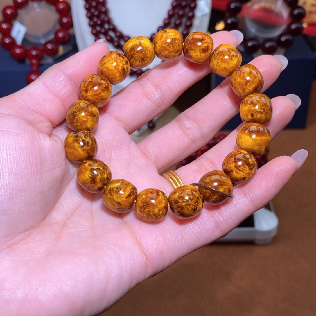 贝壳杉血龙木1.2黄金缨子留疤