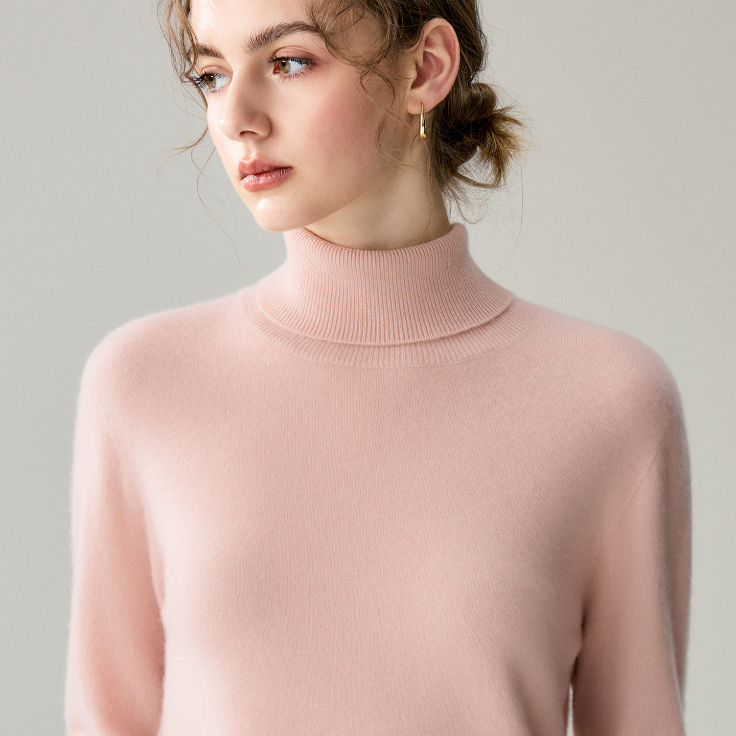 一线成衣无缝高翻领纯羊绒衫女100%山羊绒简约纯色基础打底衫毛衣