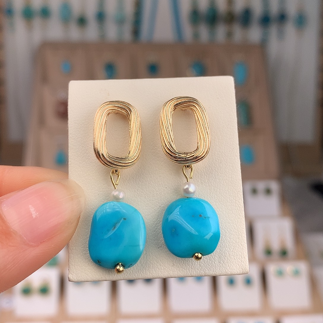 绿松石未镶嵌耳饰