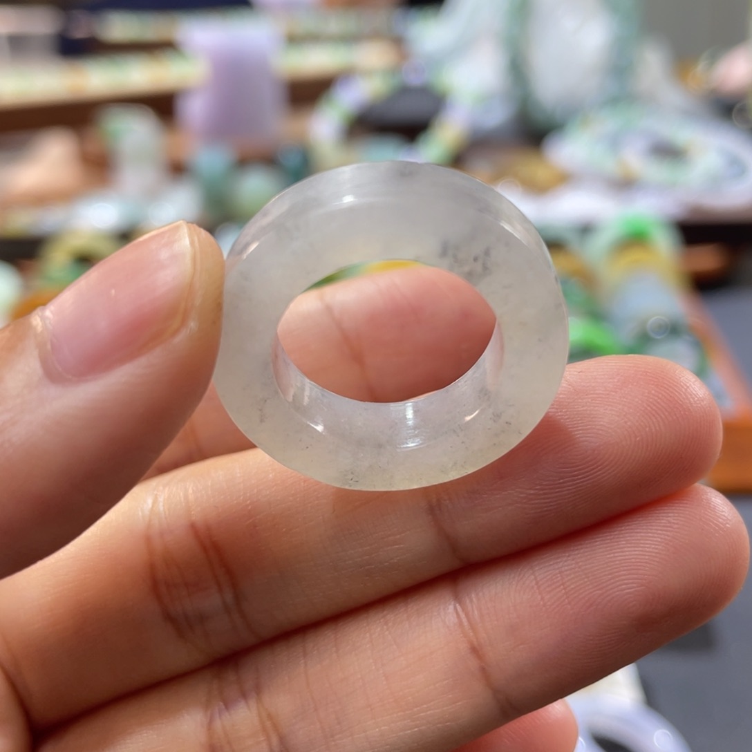 定制翡翠未镶嵌圈口12-17