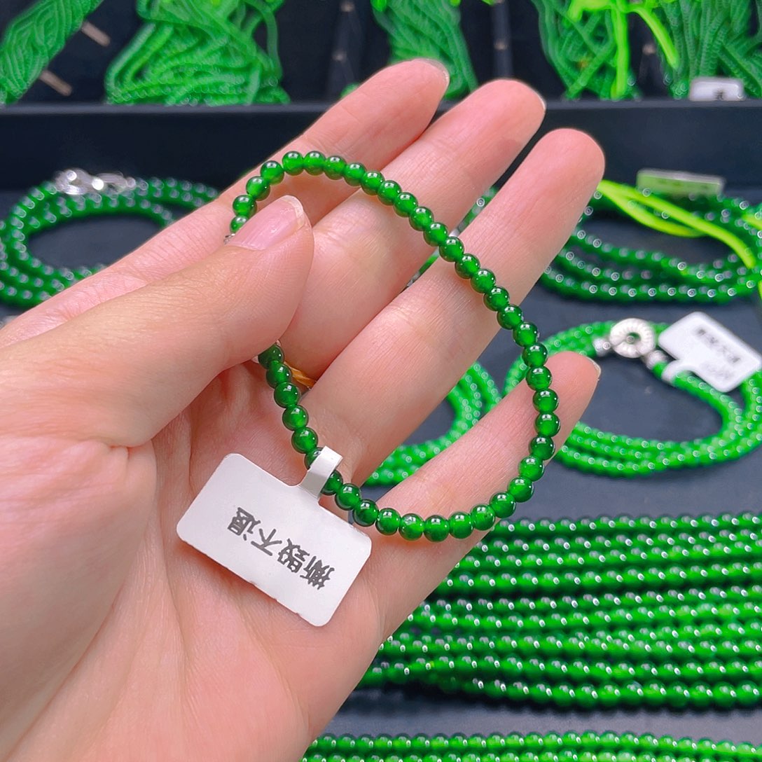 翡翠未镶嵌颈饰88888