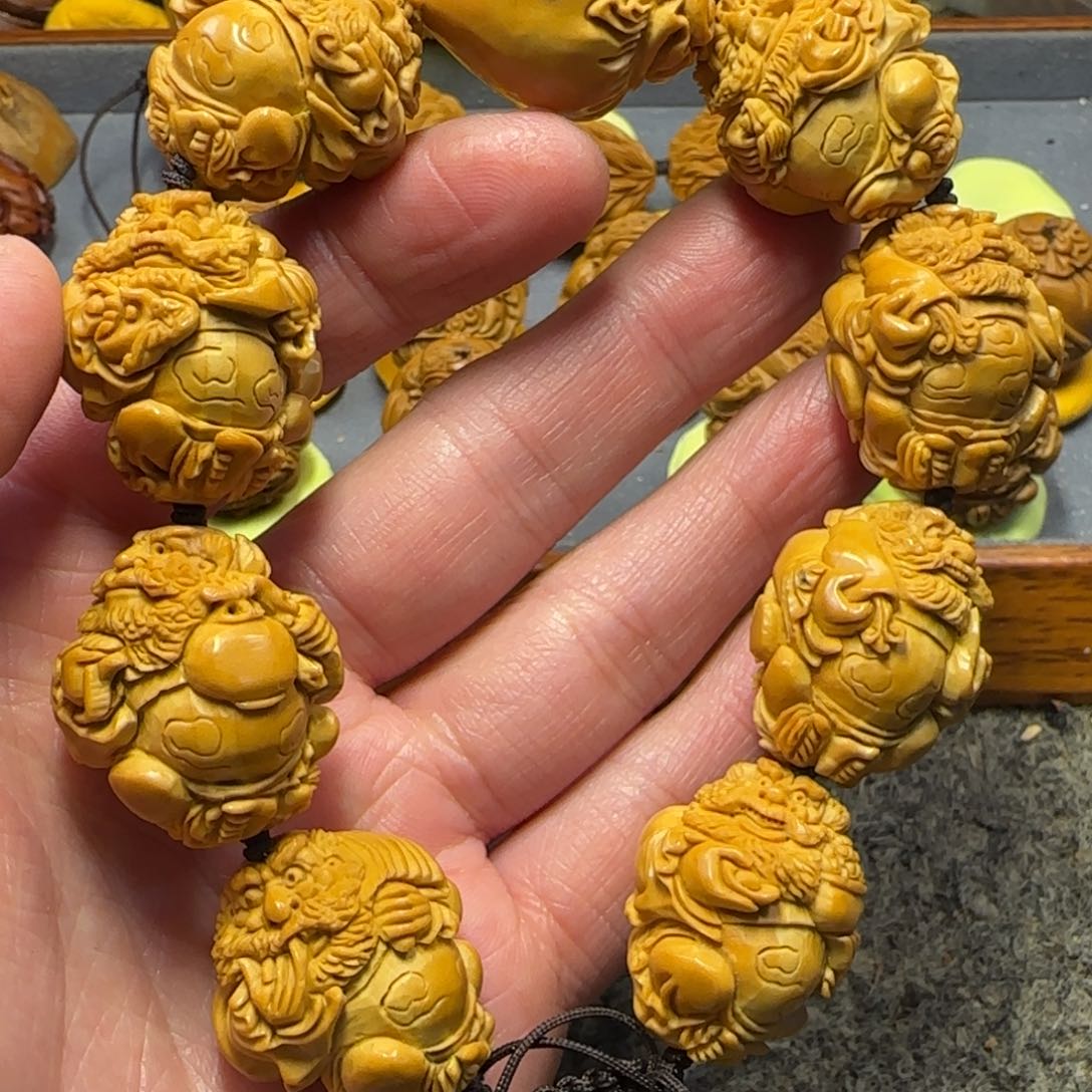 橄榄核吊坠秒女钟馗