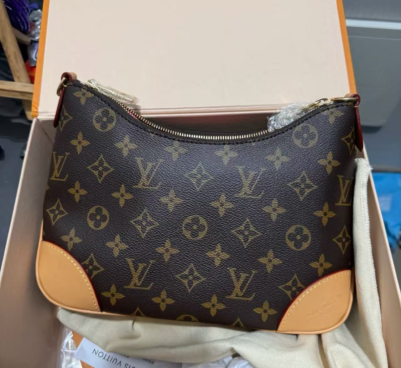95新 LouisVuitton/路易威登 GGS路易威登黄牛角老花金扣14448318