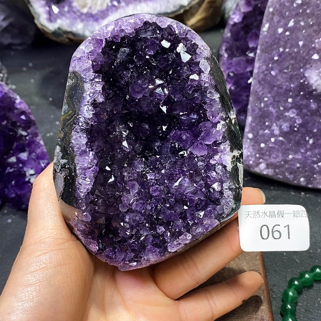 水晶大型摆件（非配饰）未镶嵌Y****e