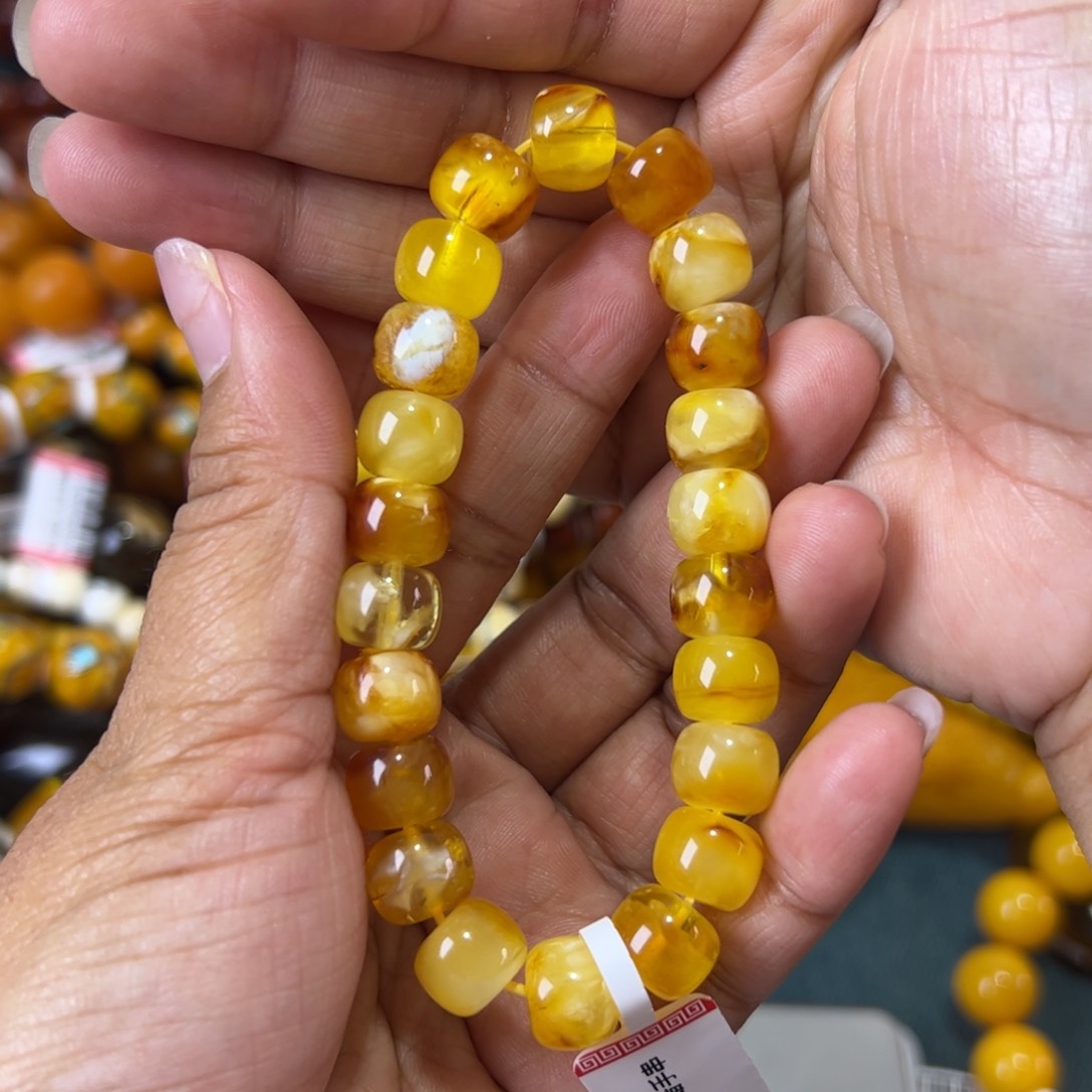 未镶嵌琥珀珠宝奇石545