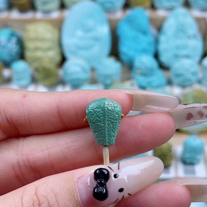 绿松石未镶嵌珠宝奇石