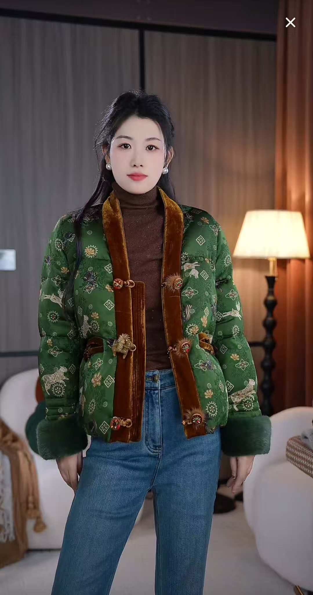 EN  墨绿色中式短款鹅绒服