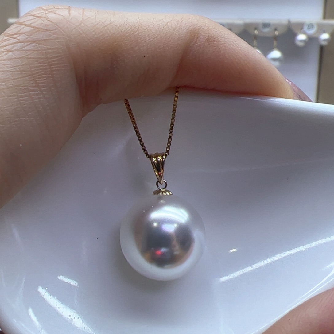 淡水珍珠吊坠(赠链)18K金镶嵌