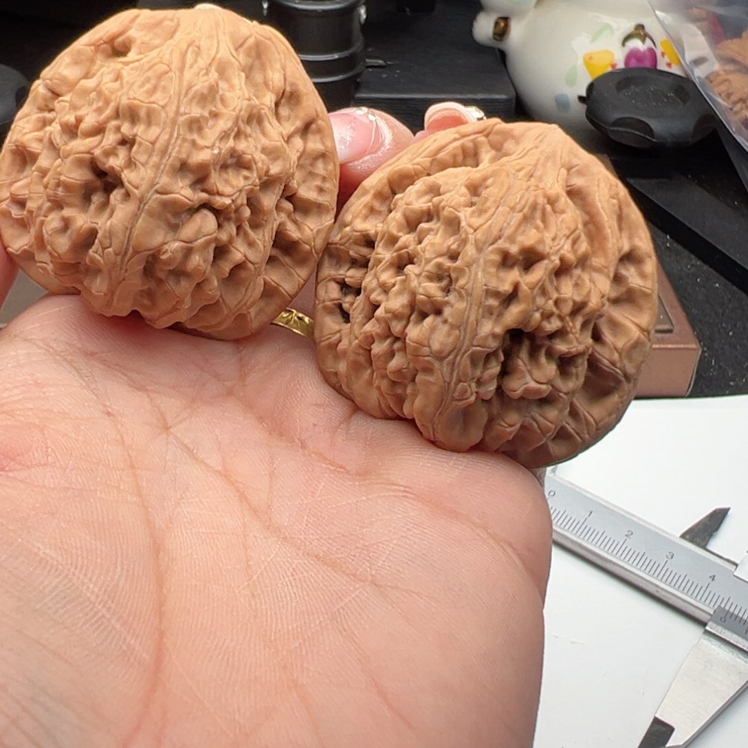 文玩核桃把件望月44