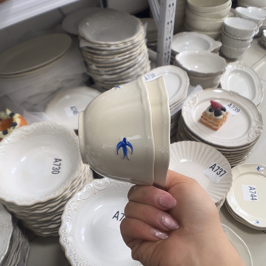 阿***啦瓷片瑕疵特价陶瓷米饭碗