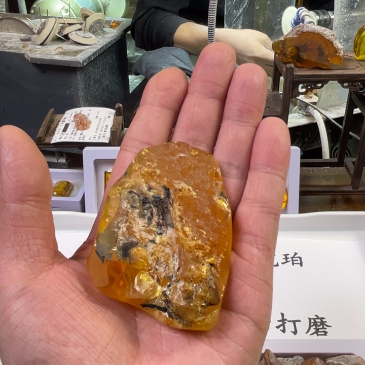 定制琥珀王*天然琥珀