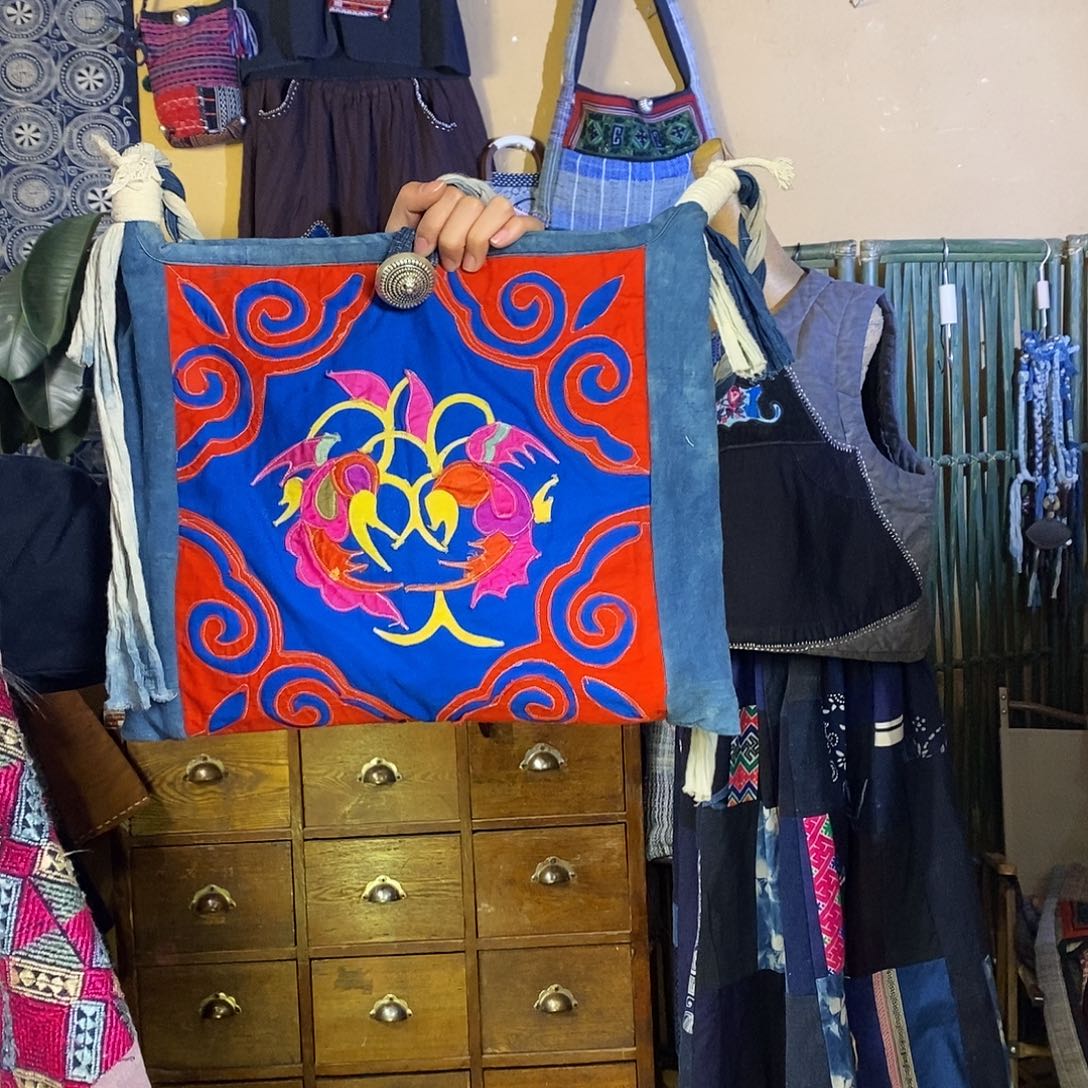 织绣手工制作包包