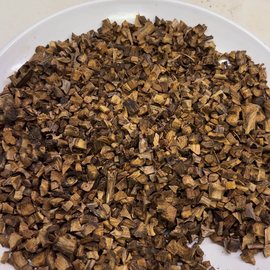 沉香沉香碎屑乌身圆叶钻珠碎料103克