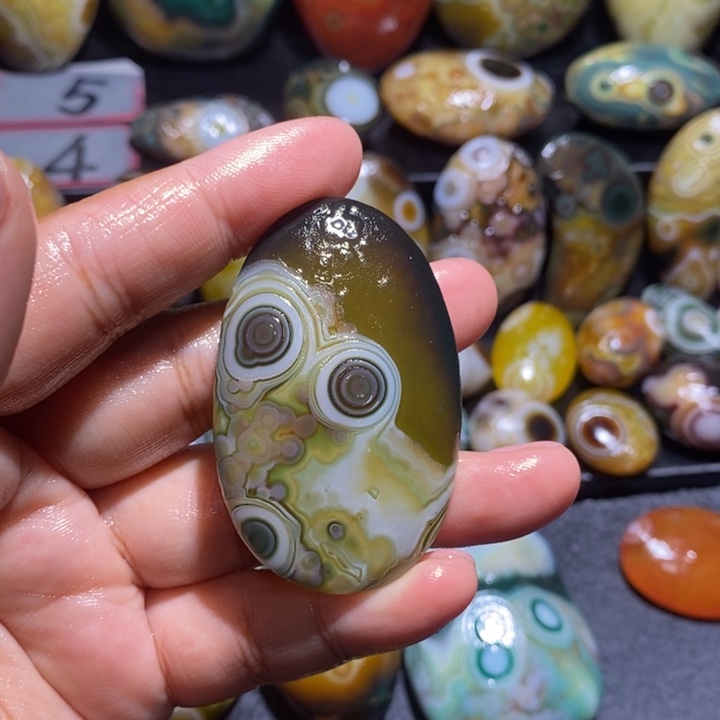 玛瑙/玉髓未镶嵌珠宝奇石