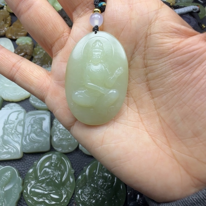 和田玉未镶嵌颈饰