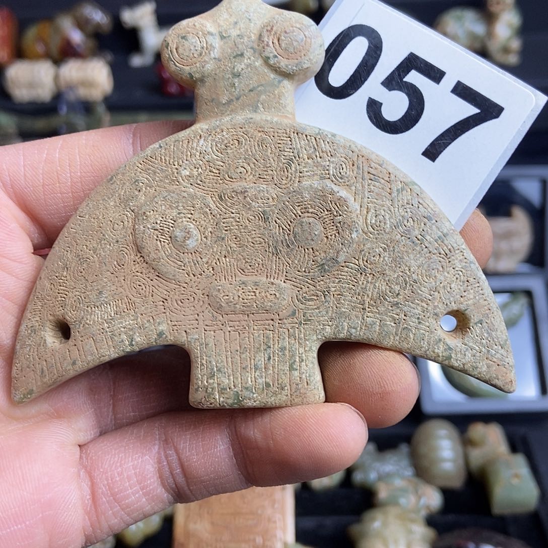 和田玉饰品未镶嵌