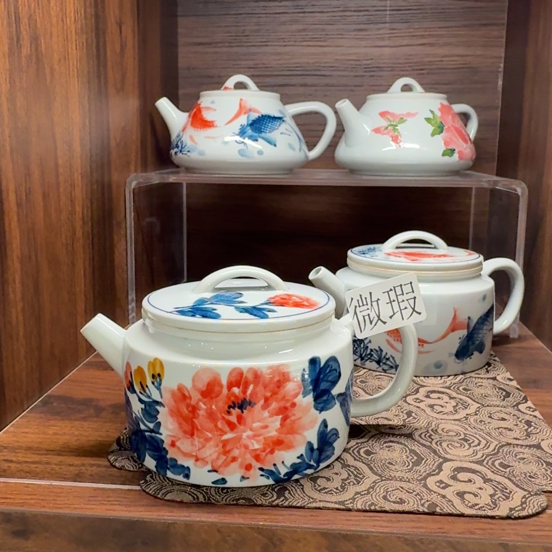 釉下手绘茶具微瑕