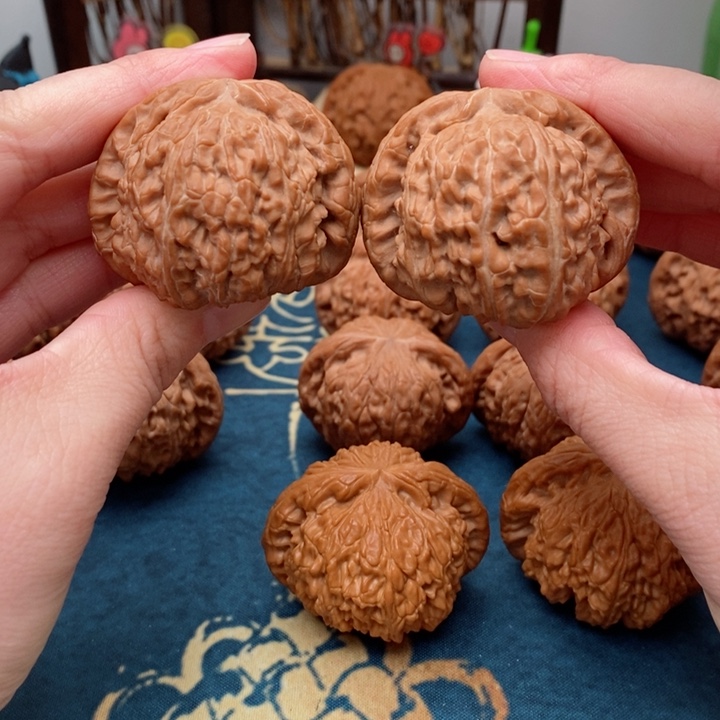 文玩核桃把件白狮子45