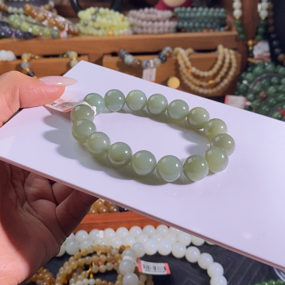 和田玉未镶嵌手链