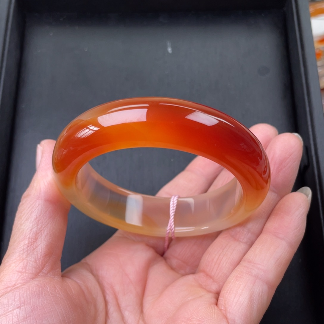 玛瑙/玉髓手镯未镶嵌55圈口