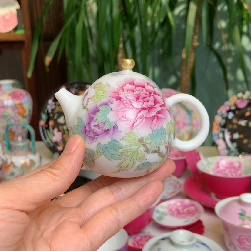 【闪购商品】龙蛋壶牡丹花顶部金边