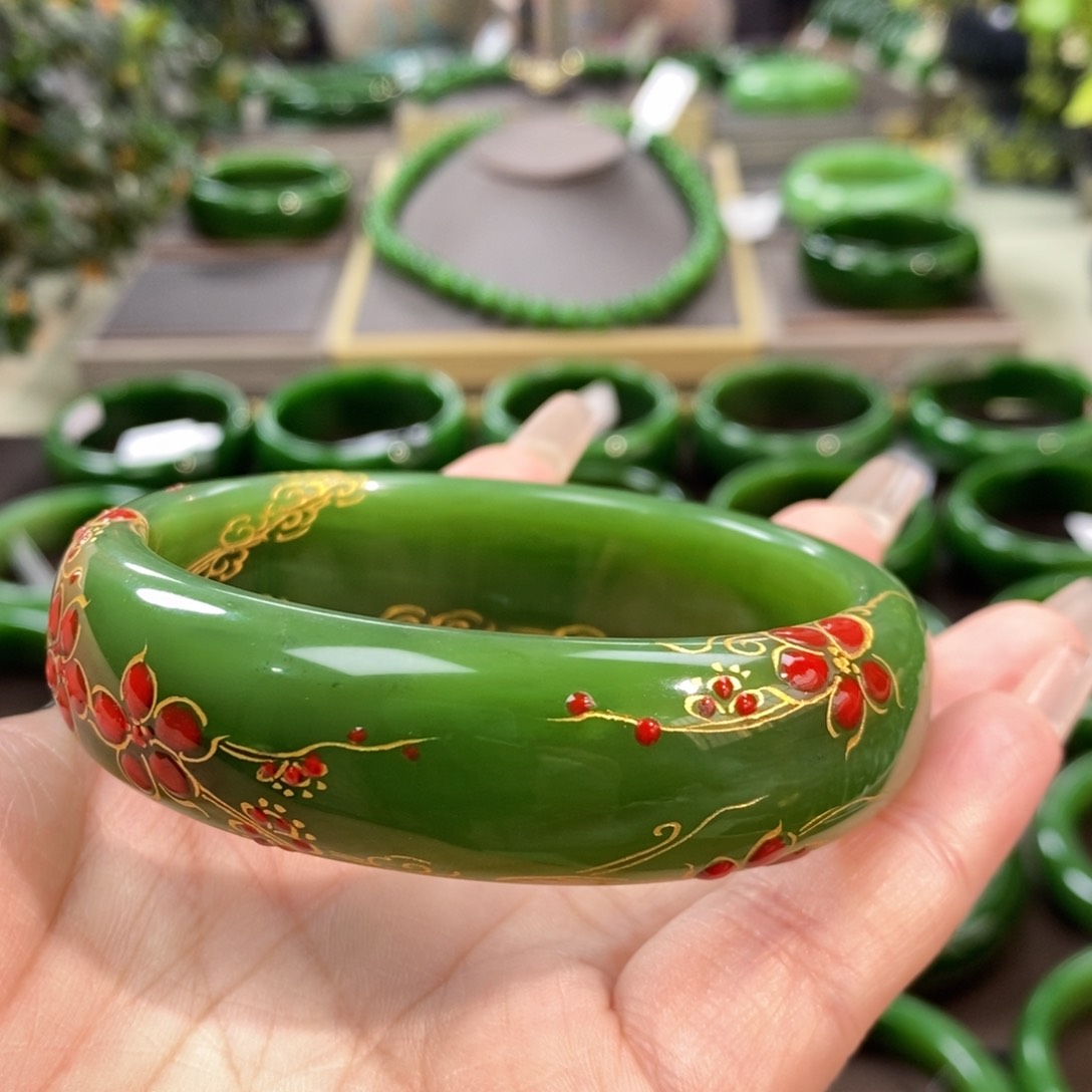 和田玉（碧玉）手镯未镶嵌