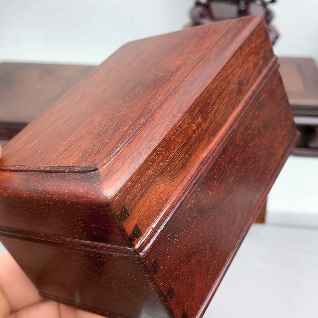 藤类遥**海小叶紫檀天地盖独板盒子