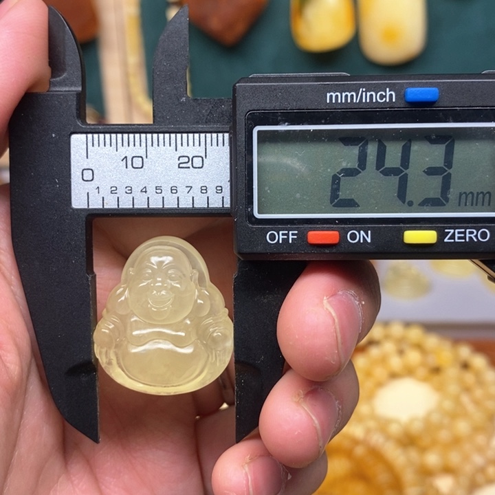 琥珀珠宝奇石未镶嵌