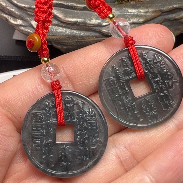 翡翠未镶嵌颈饰手机挂