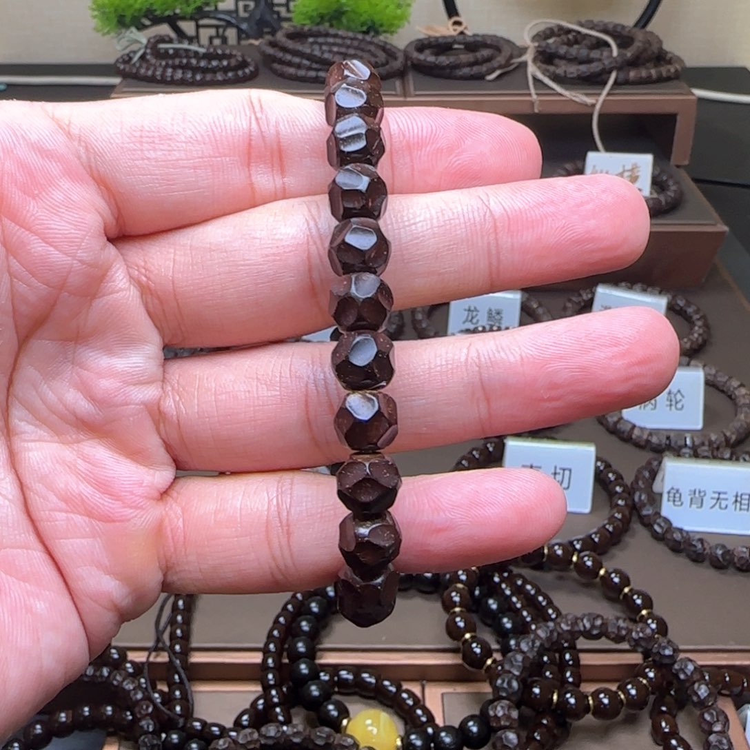 不***人椰蒂吊坠9.8无相精挑