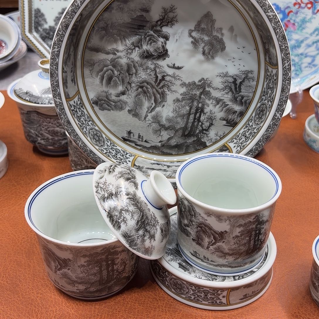 景德镇市和上海浦东新