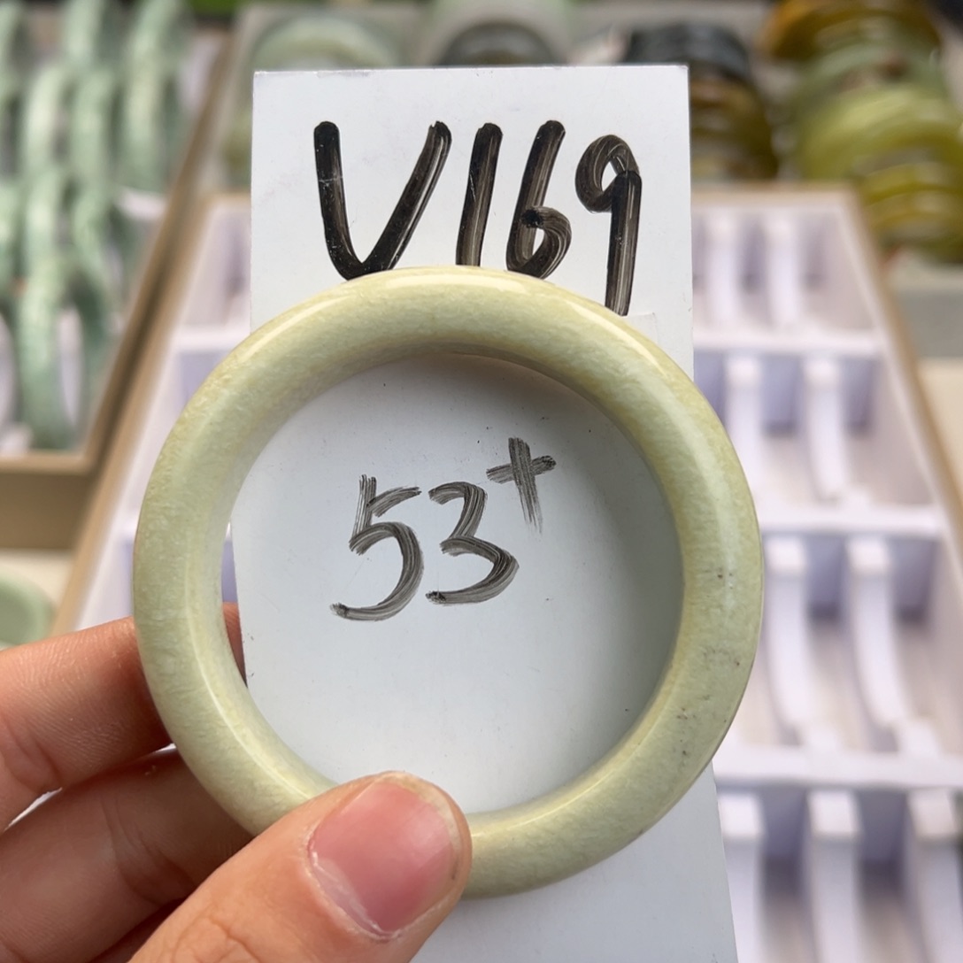 岫玉手镯未镶嵌天然岫玉微瑕