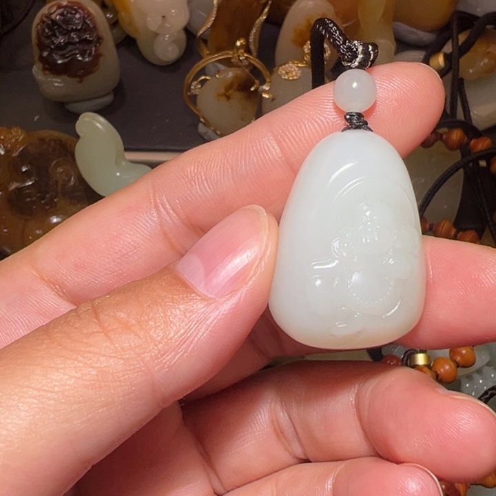 和田玉挂件未镶嵌富****奇