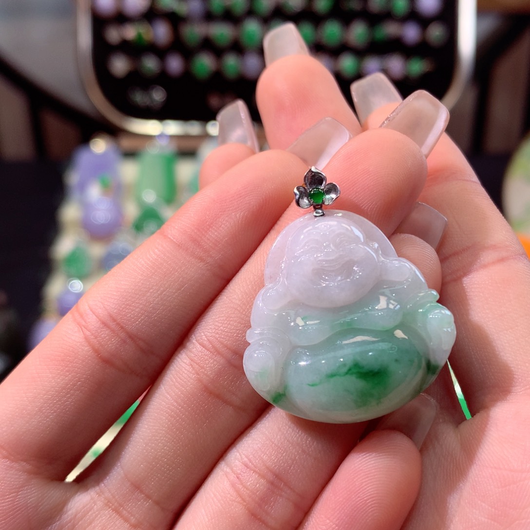 翡翠颈饰18K金镶嵌翡翠