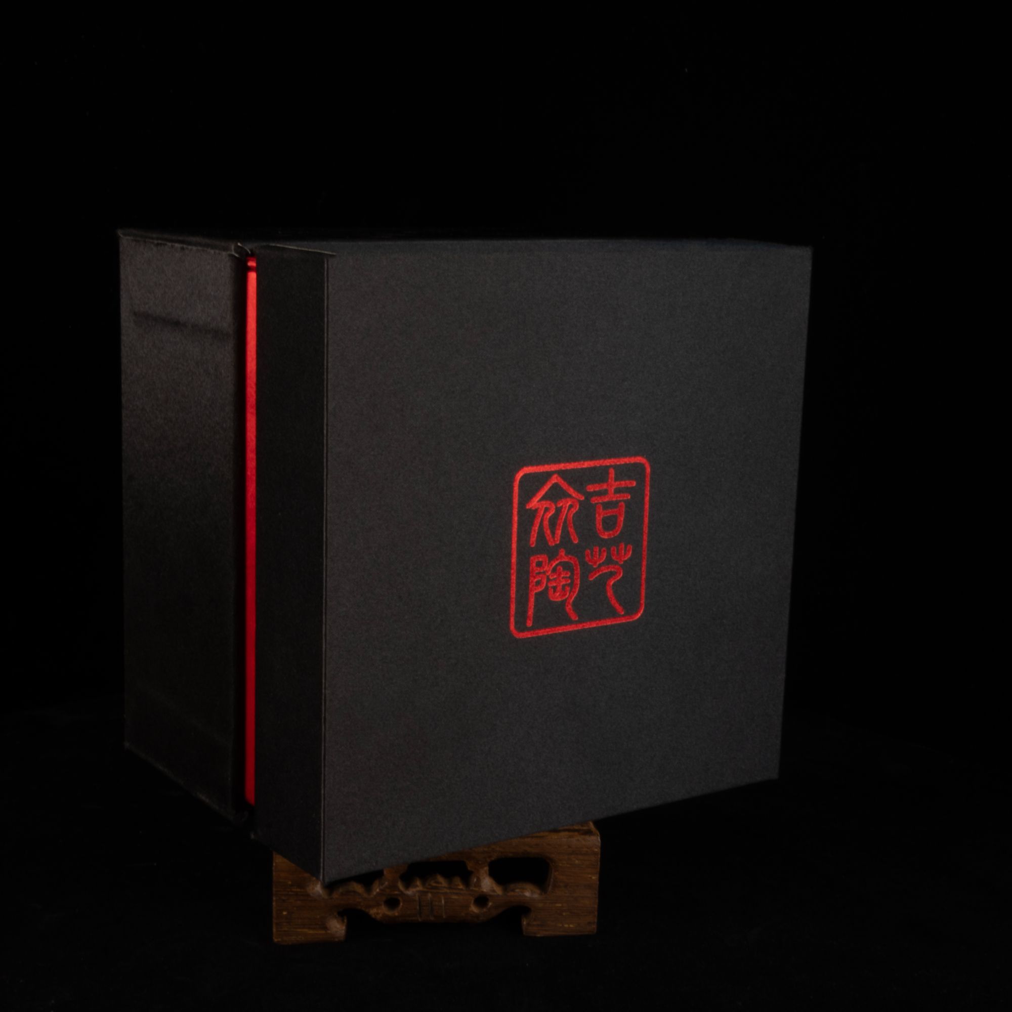 主播指定汝瓷作品一件