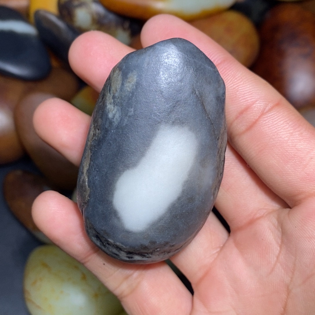 和田玉未镶嵌珠宝奇石