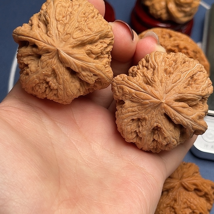 文玩核桃把件粗筋46