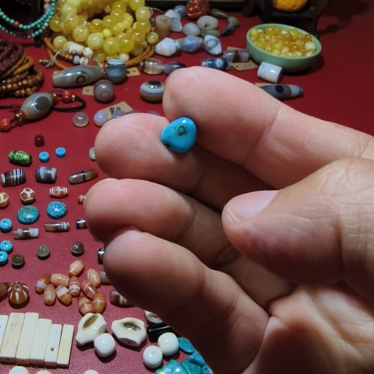 玛瑙/玉髓未镶嵌珠子天然原矿玛瑙