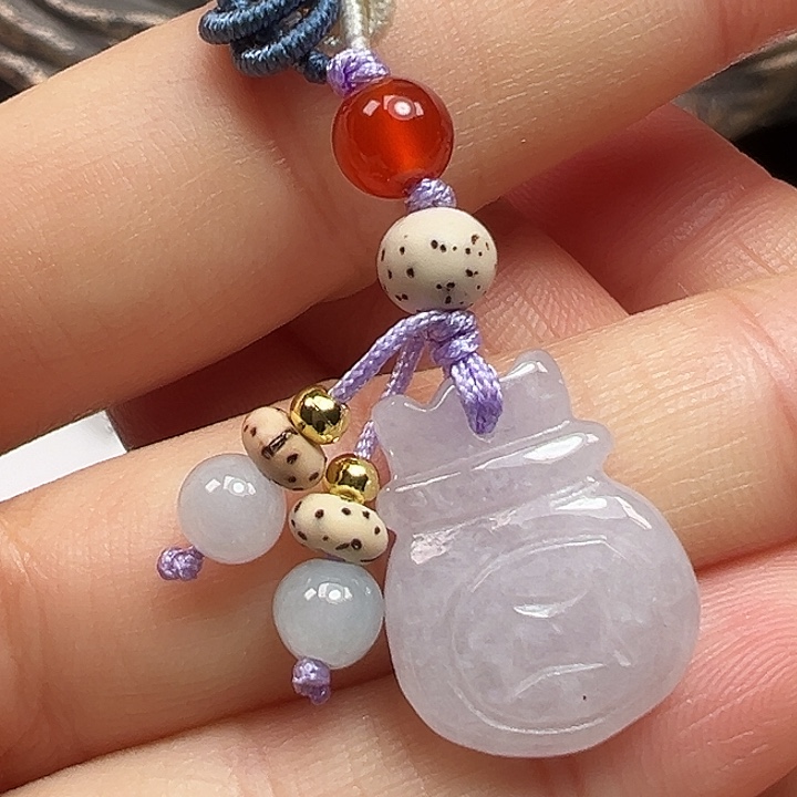 翡翠未镶嵌颈饰手机挂