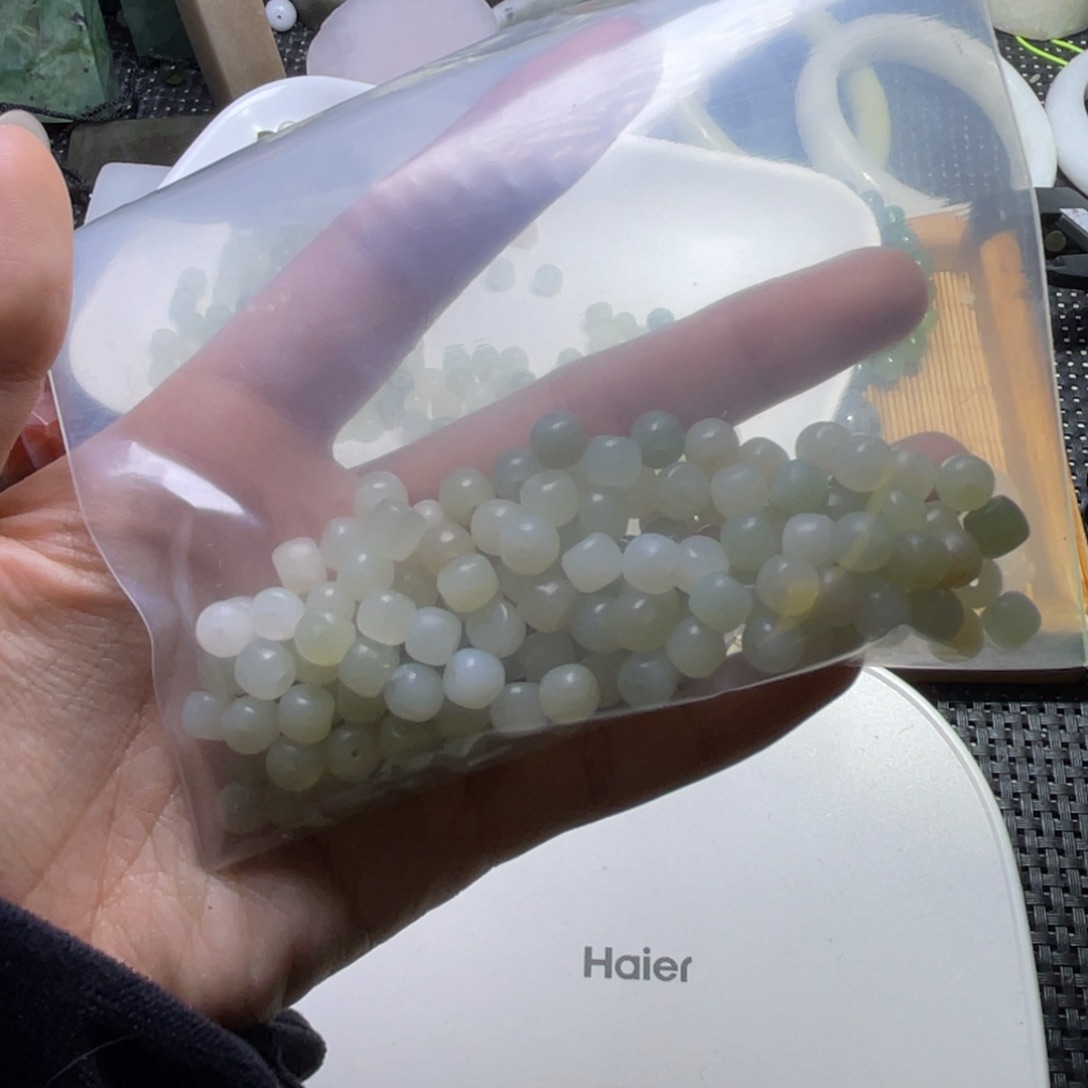 未镶嵌和田玉珠宝半成品石**晨
