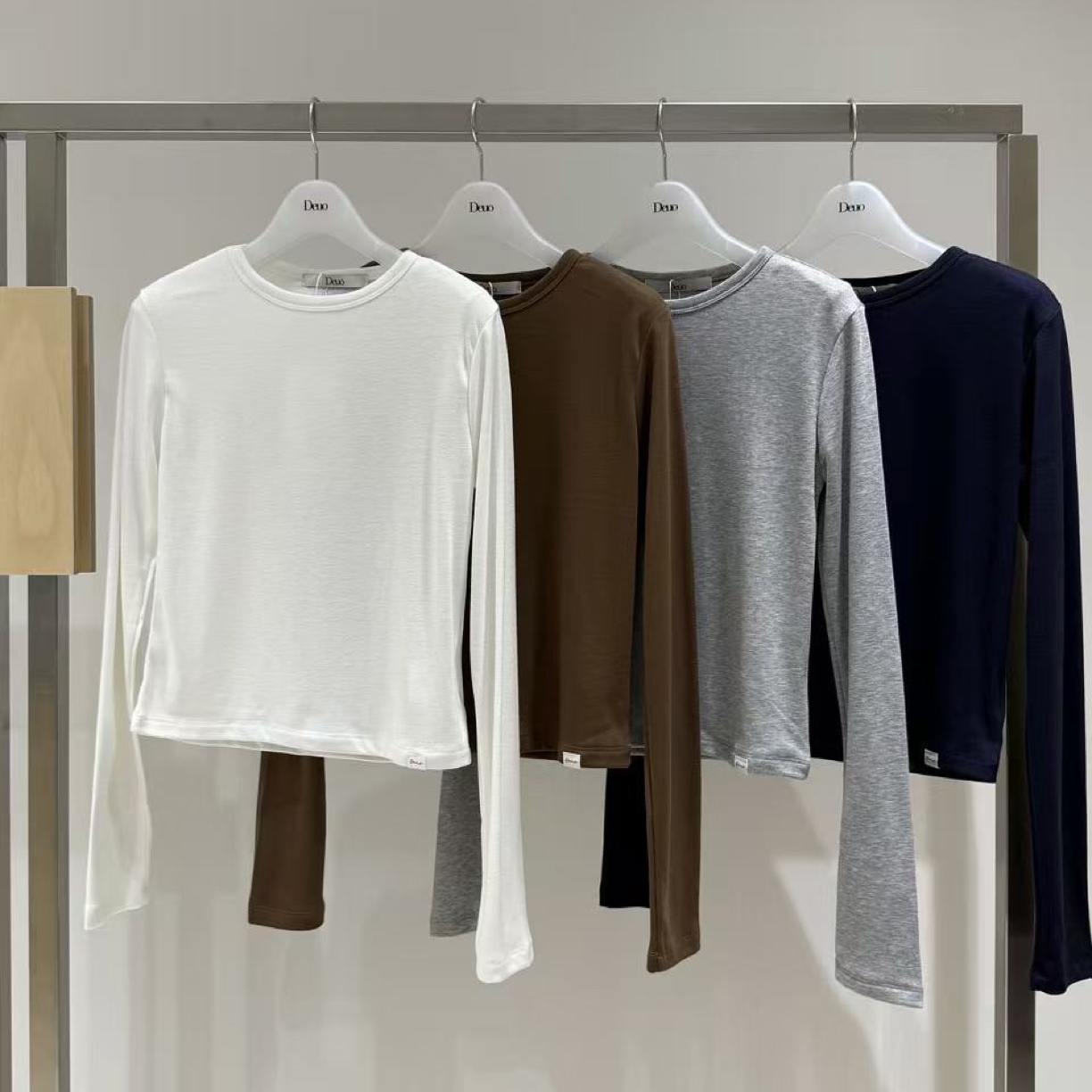 【by兜兜韩国代购】2025102211 DEUO 短款加绒打底（现货）NO退NO换