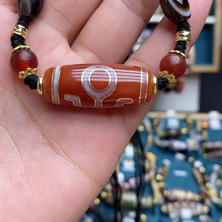 玛瑙/玉髓颈饰合金