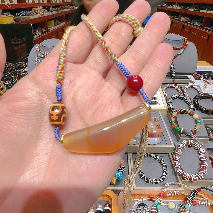 未镶嵌玛瑙/玉髓珠宝奇石