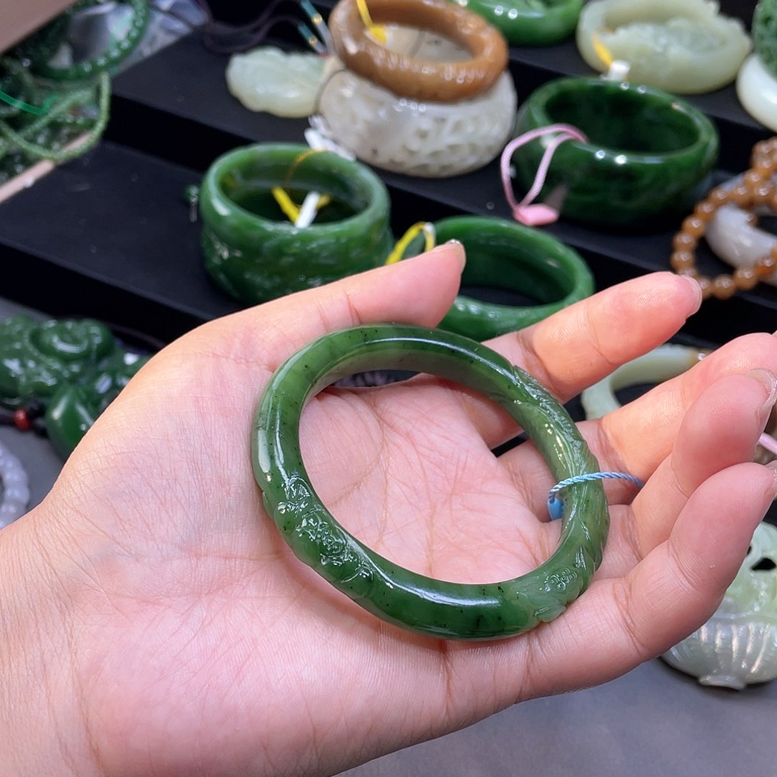 和田玉手镯57圈口6未镶嵌