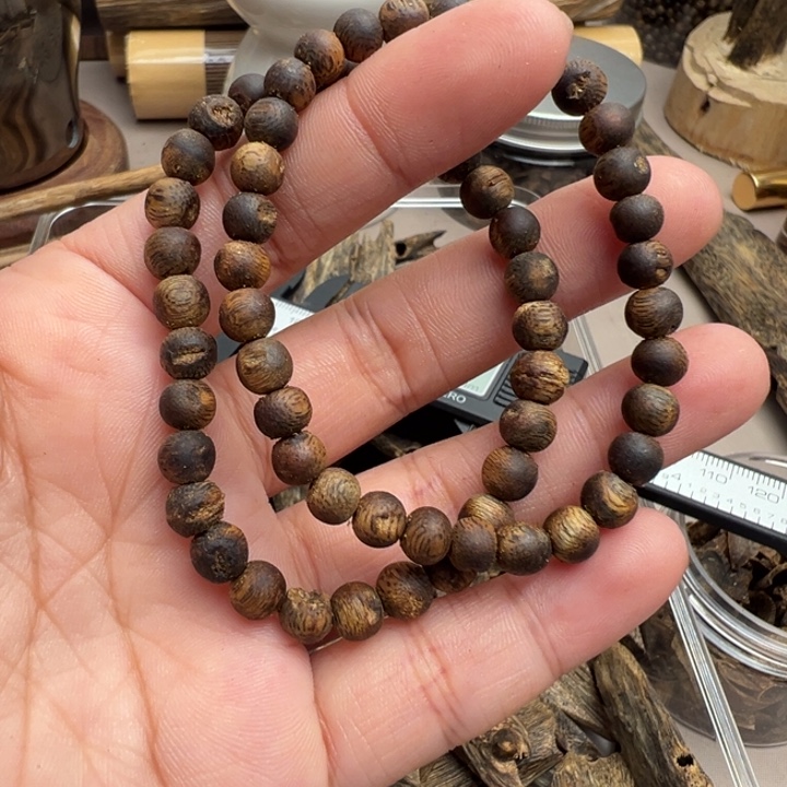 棋楠沉香瑕疵卡6圆珠3克