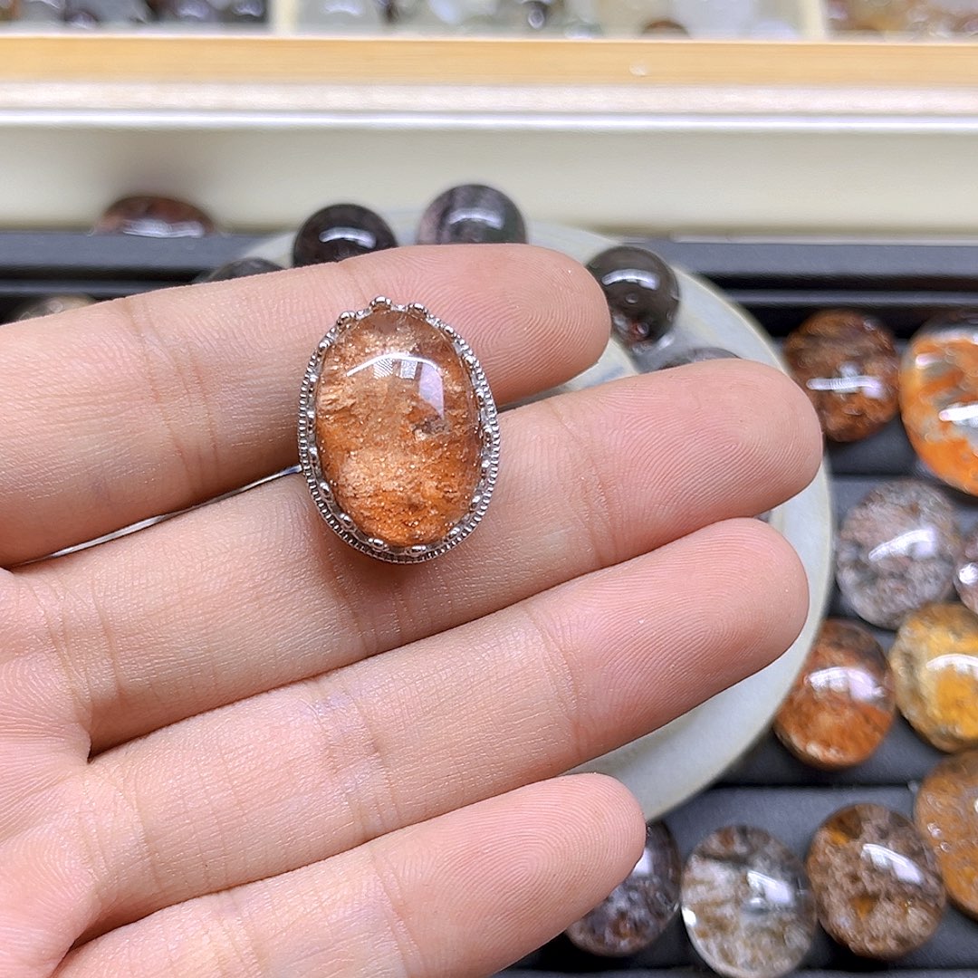 愚***爱银S925镶嵌戒指烟晶