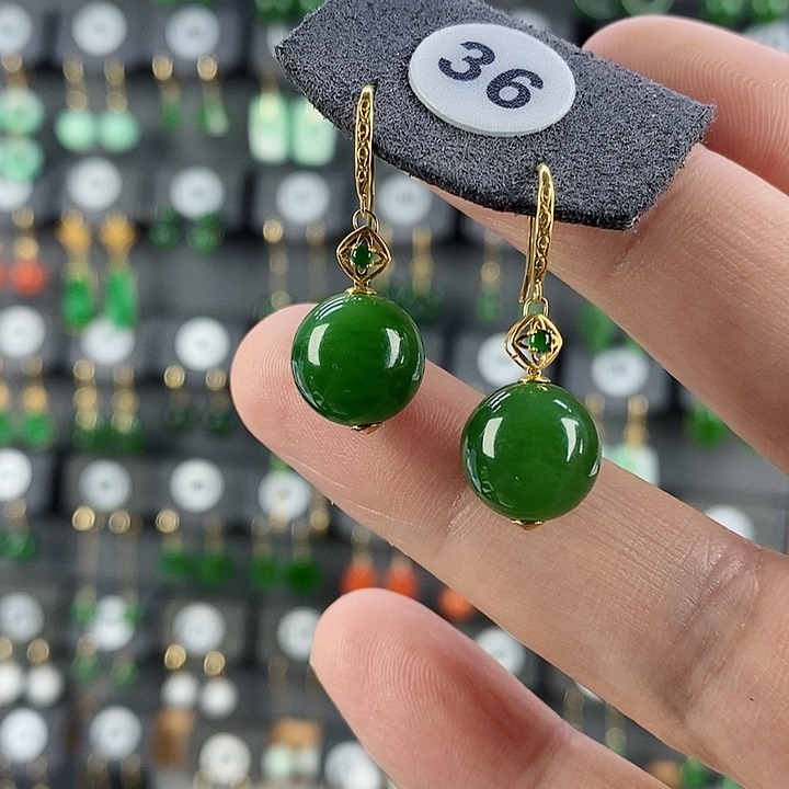 和田玉耳饰18K金镶嵌