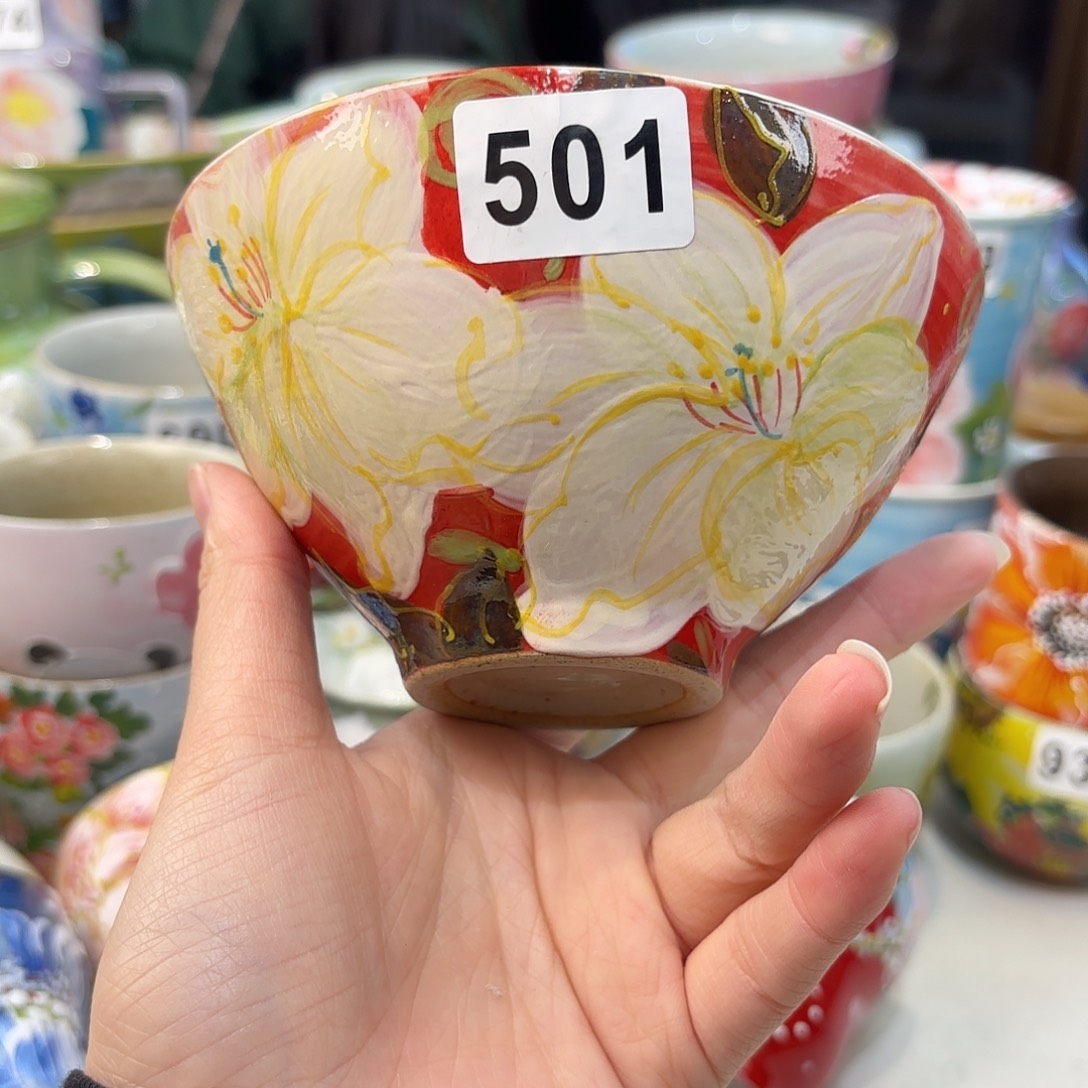 瓷片兔兔？！？！兔兔