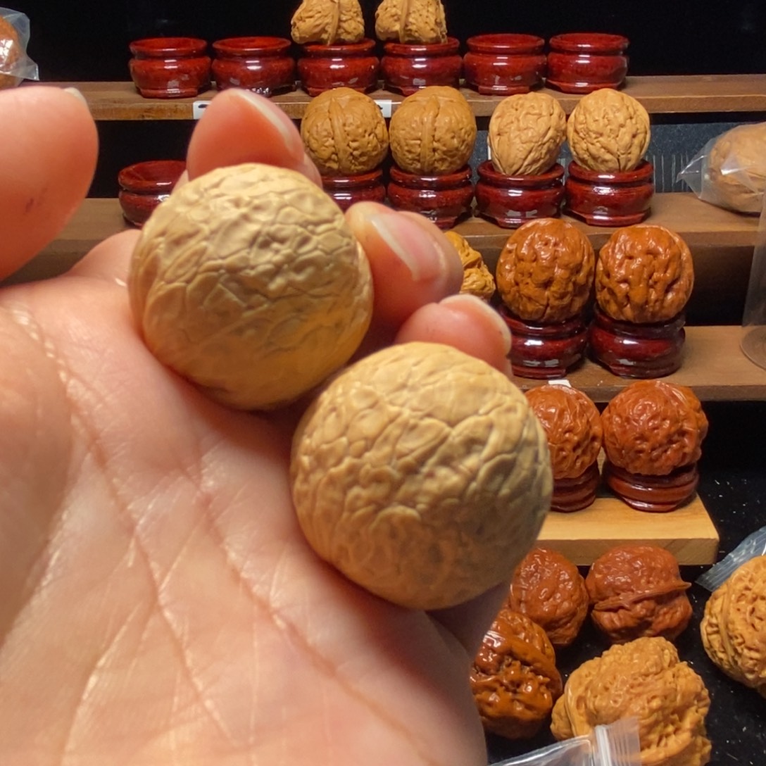 把件文玩核桃蛇皮球31尺手捻